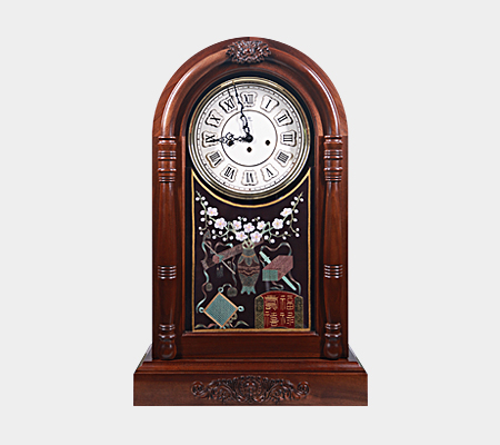 Clock with Sichuan embroidery