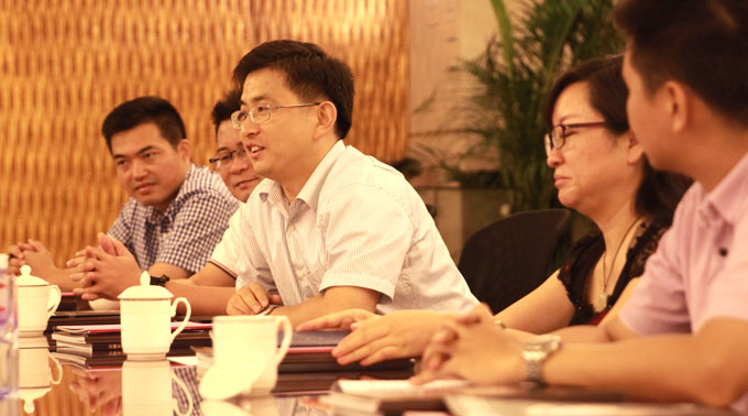 孙锋.jpg 孙锋.jpg