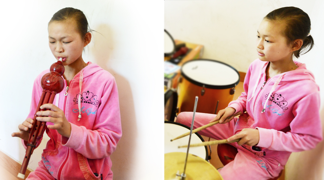 赵成展示才艺.jpg 赵成展示才艺.jpg